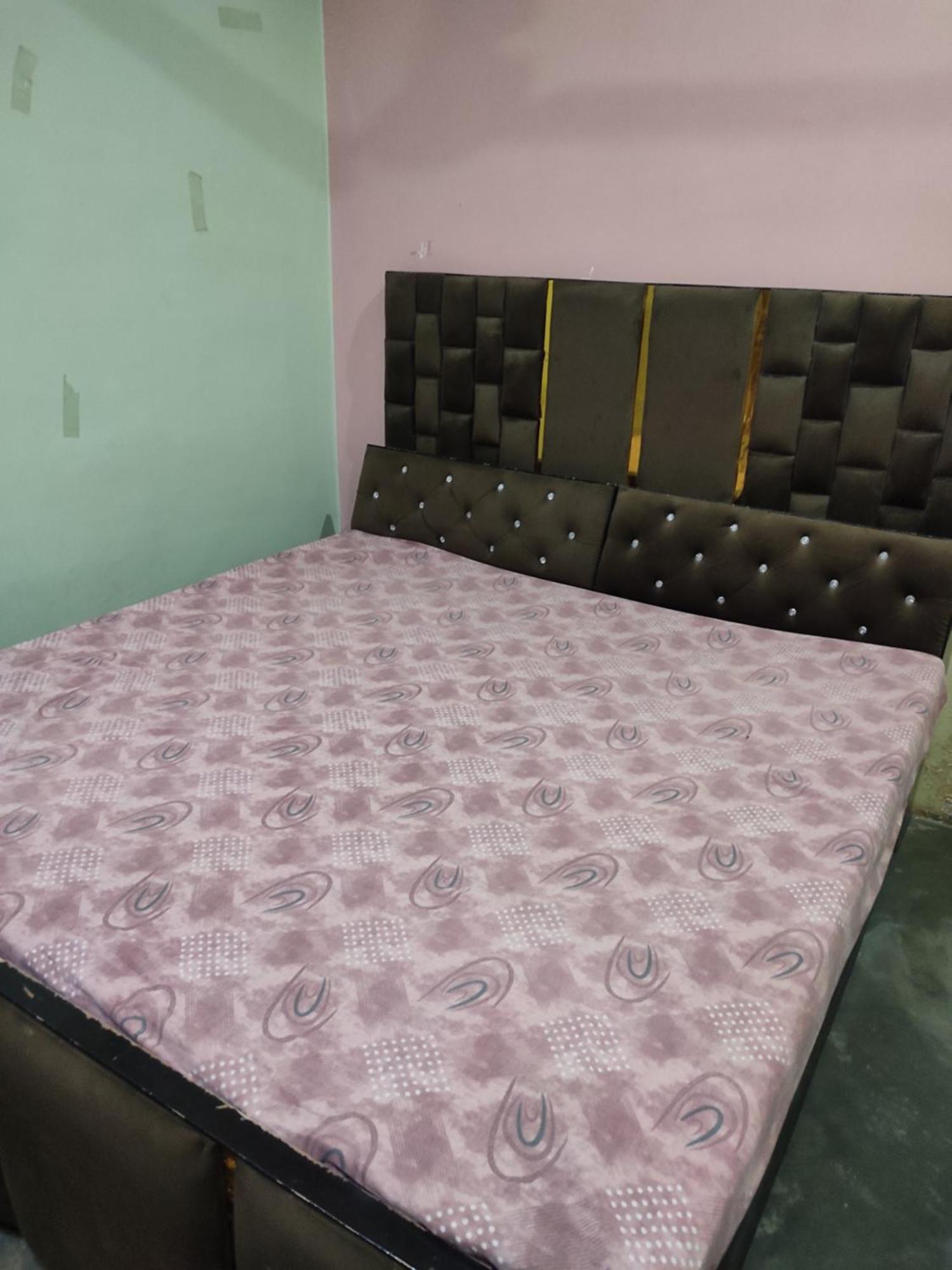 Krishna Bhavan Allāhābād Junction Buitenkant foto